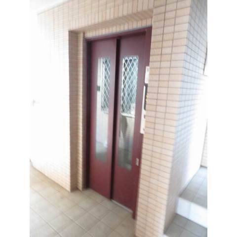 その他共有部分　Ｖ－ＲＯＯＭ幕張本郷のエレベータ