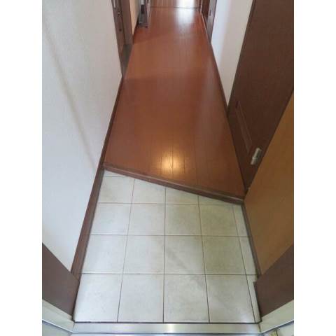 玄関　Ｖ－ＲＯＯＭ幕張本郷の玄関