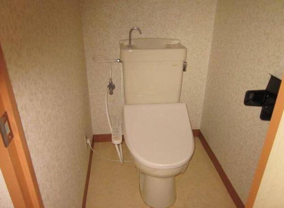 トイレ　トイレ