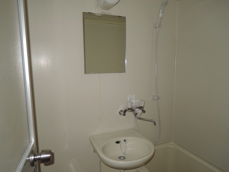 洗面設備　浴室内洗面（他室参照）