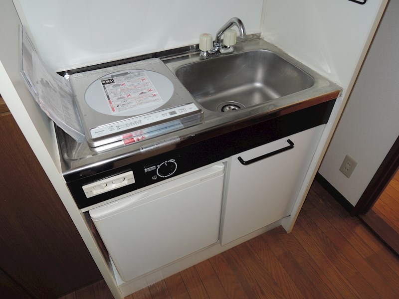 キッチン　お掃除らくらくのIHクッキングヒーター（他室参照）