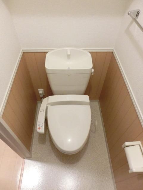 トイレ　お問合せはタウンハウジングまで！※現地待合わせ相談可能