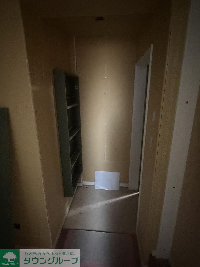 玄関　タウンハウジング調布店まで♪