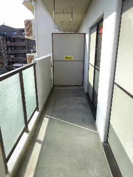 風の街　バルコニー　ベランダ