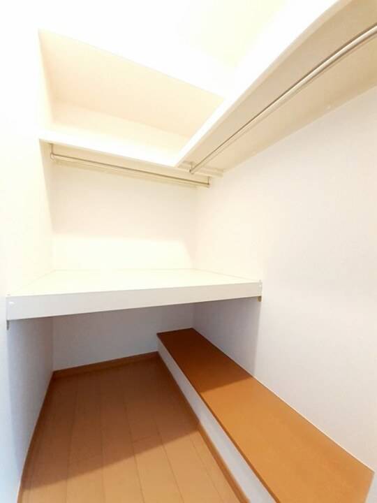 収納　ウォークインクローゼット