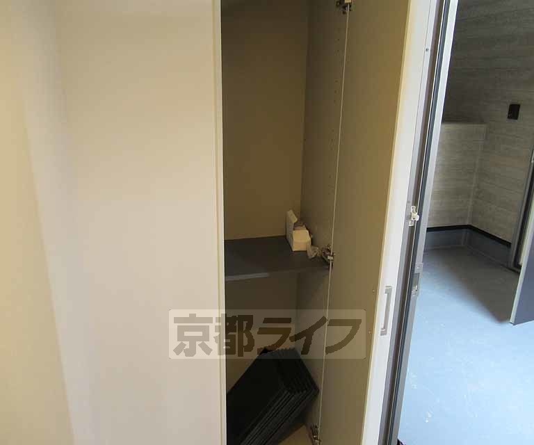 収納　たくさん入る下駄箱月