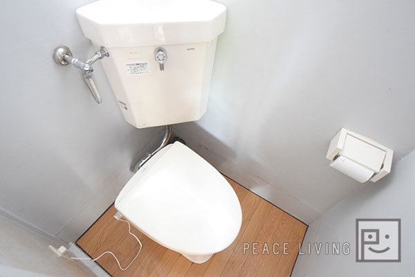 トイレ　※同間取り別室の写真です。