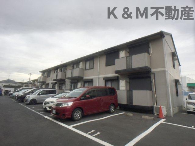 駐車場　駐車場に車を止められます