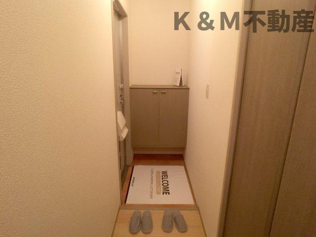 玄関　収納もある玄関です