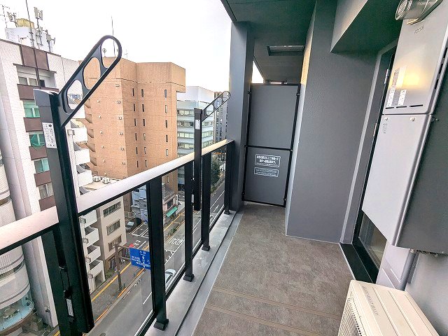バルコニー　9Fバルコニー、南向き上層階は日当り眺望良好、洗濯物干せます