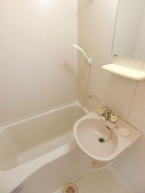 バス・シャワールーム　内装