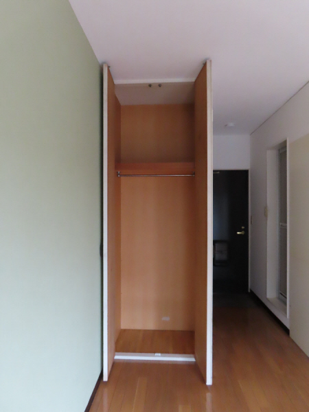 収納　クローゼット付