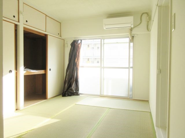 居室・リビング　別室室内写真