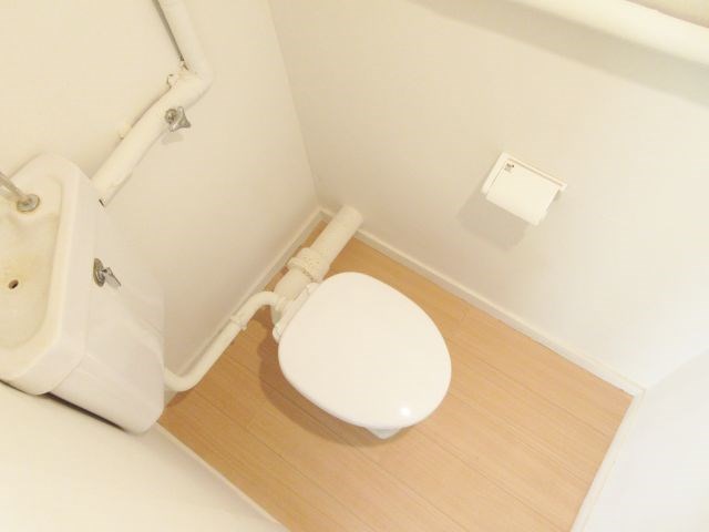 トイレ　別室室内写真