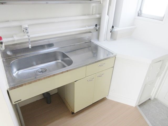 キッチン　別室室内写真