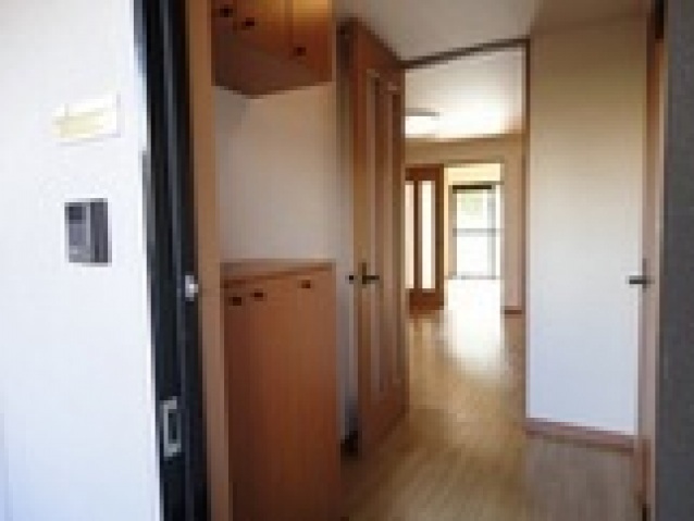 玄関　シューズボックスあります。