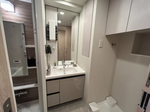 洗面設備　モデルルーム写真