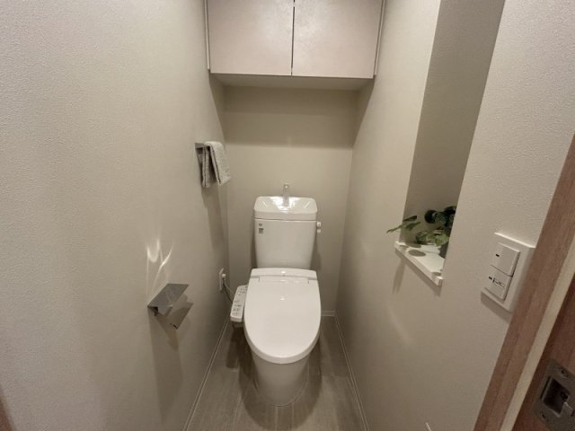 トイレ　モデルルーム写真