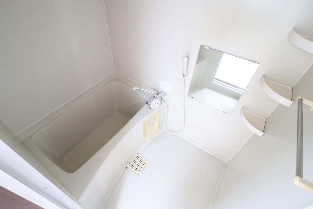 バス・シャワールーム　バスルーム