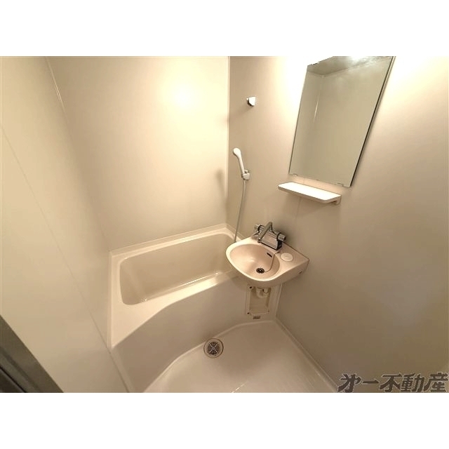 バス・シャワールーム　バス