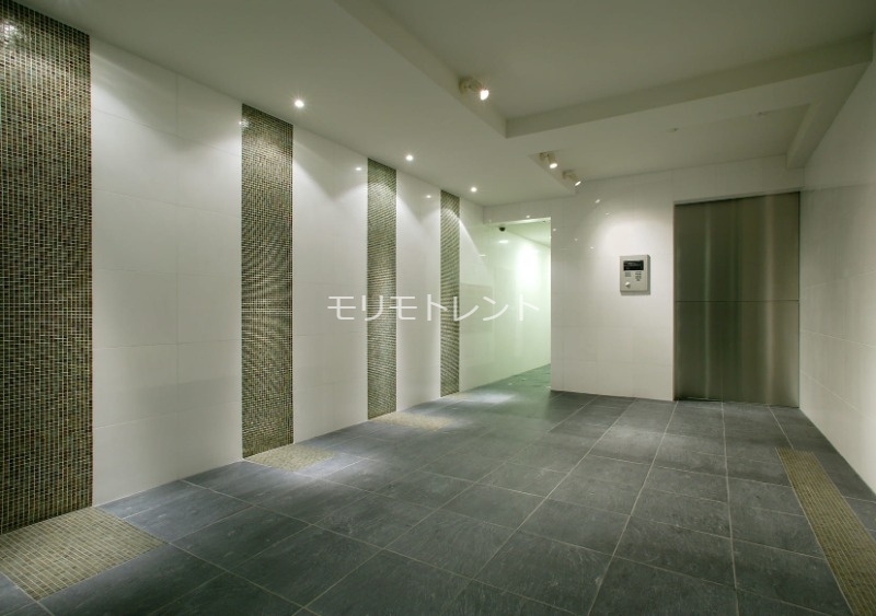 セキュリティ　エントランスホール