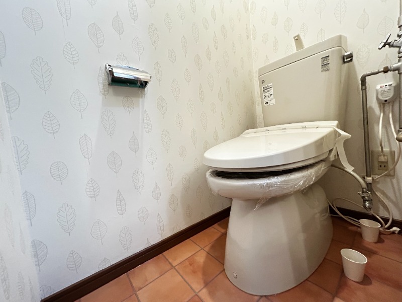 トイレ　トイレ