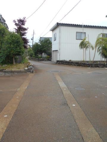 その他　前面道路（その他）まで0m