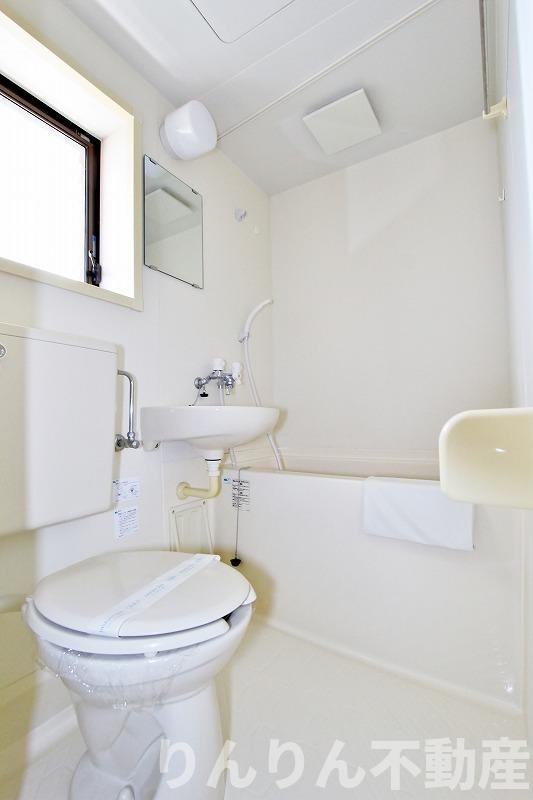 バス・シャワールーム　お風呂です