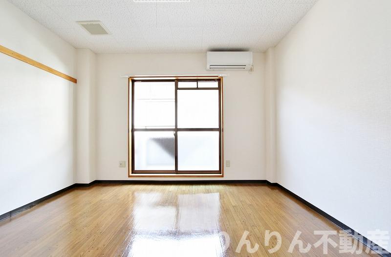 居室・リビング　ゆったりとした居間です