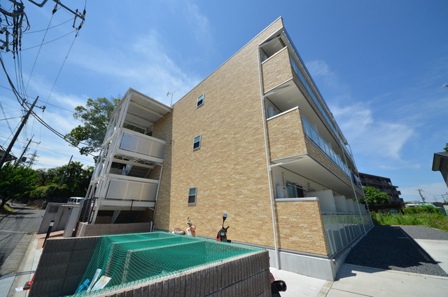 建物外観　★安心のオートロック物件です★