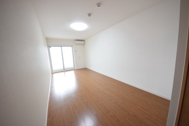 居室・リビング　★新生活はじめてみませんか★