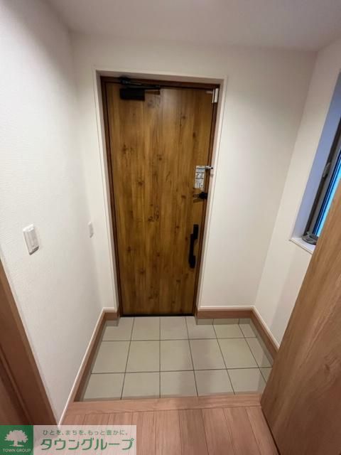 玄関　★詳細はタウンハウジング府中店まで★