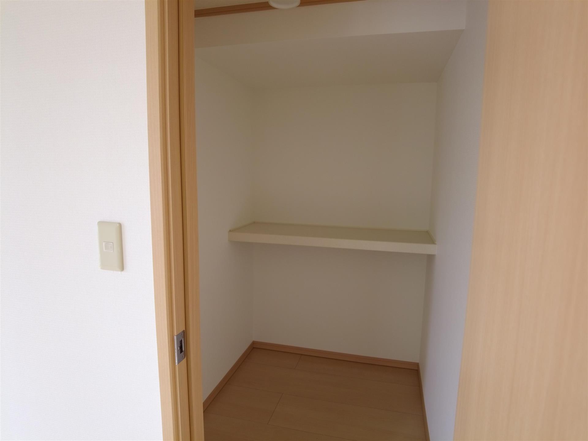 収納　6.1帖　2F洋室収納