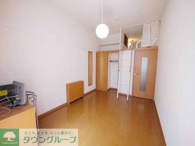 居室・リビング　★家具家電付きの１Ｋ★