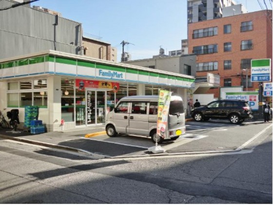 コンビニ　ファミリーマート猫屋町店（コンビニ）まで190m