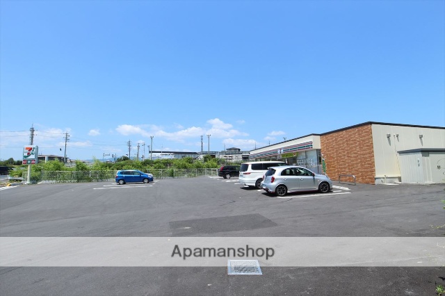 コンビニ　セブン－イレブン伊賀友生インター南店（コンビニ）まで591m