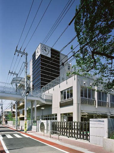 小学校　品川小学校（小学校）まで742m
