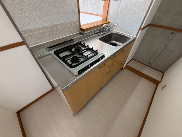 キッチン　ウイングF・S