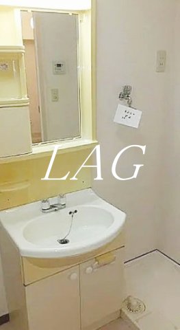 洗面設備　独立洗面台です。