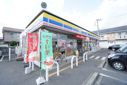 コンビニ　ミニストップ市原君塚店（コンビニ）まで386m
