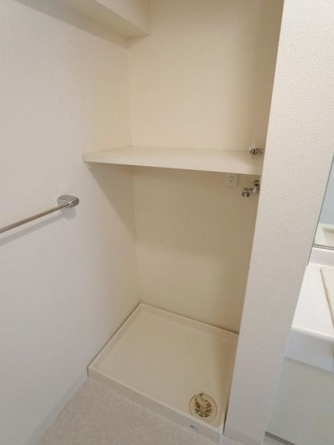 その他　♪あると何だか安心な洗濯機バン付き♪