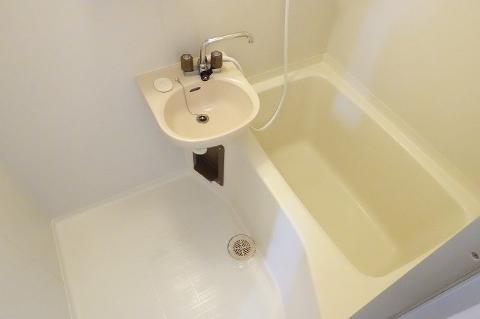 バス・シャワールーム　浴室