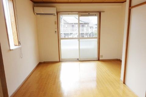 居室・リビング　洋室