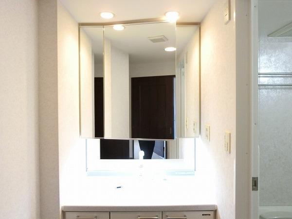 洗面設備　シャンプードレッサー！