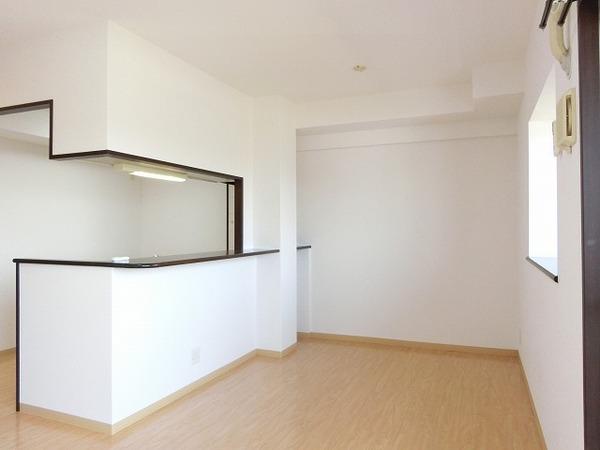 居室・リビング　人気のカウンターキッチン！