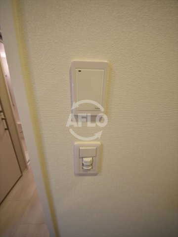 その他設備　アーバネックス本町　人感センサーライト、ホームセキュリティ