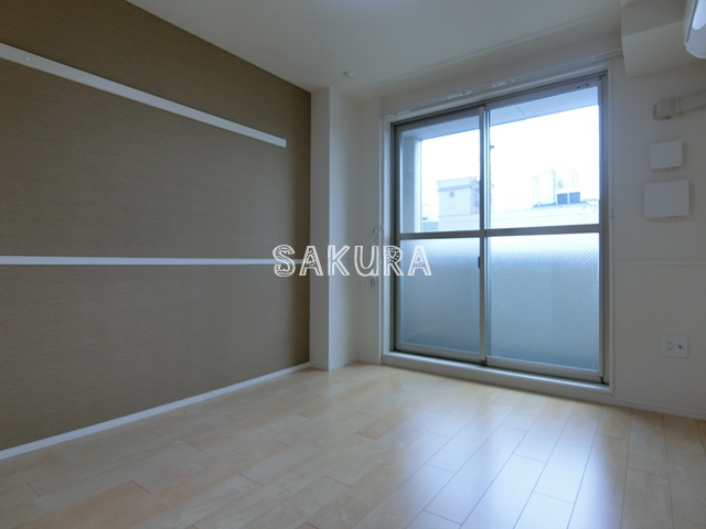 居室・リビング　使いやすい形の為、レイアウトを楽しめます♪