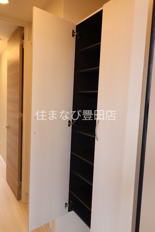 収納　同型別部屋写真