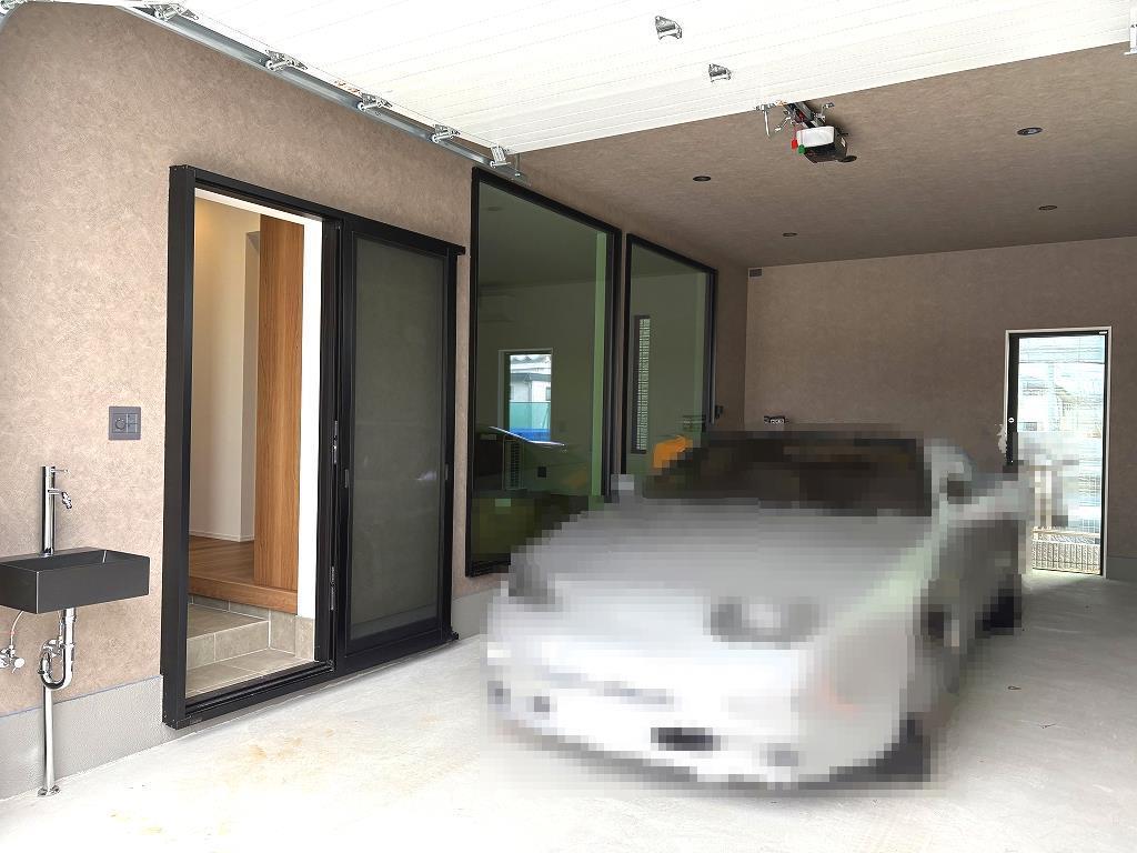 その他部屋・スペース　ガレージ内