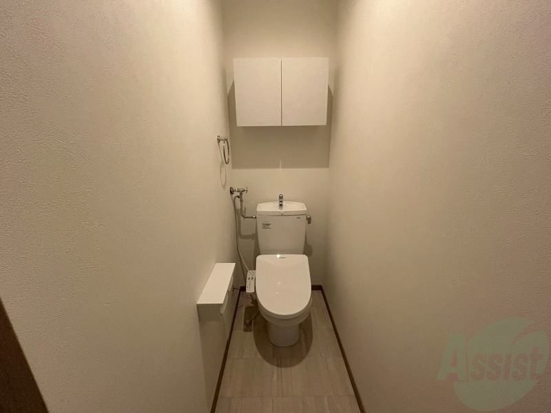 トイレ　こちらはトイレです。清潔感があり、安心して使用できます。